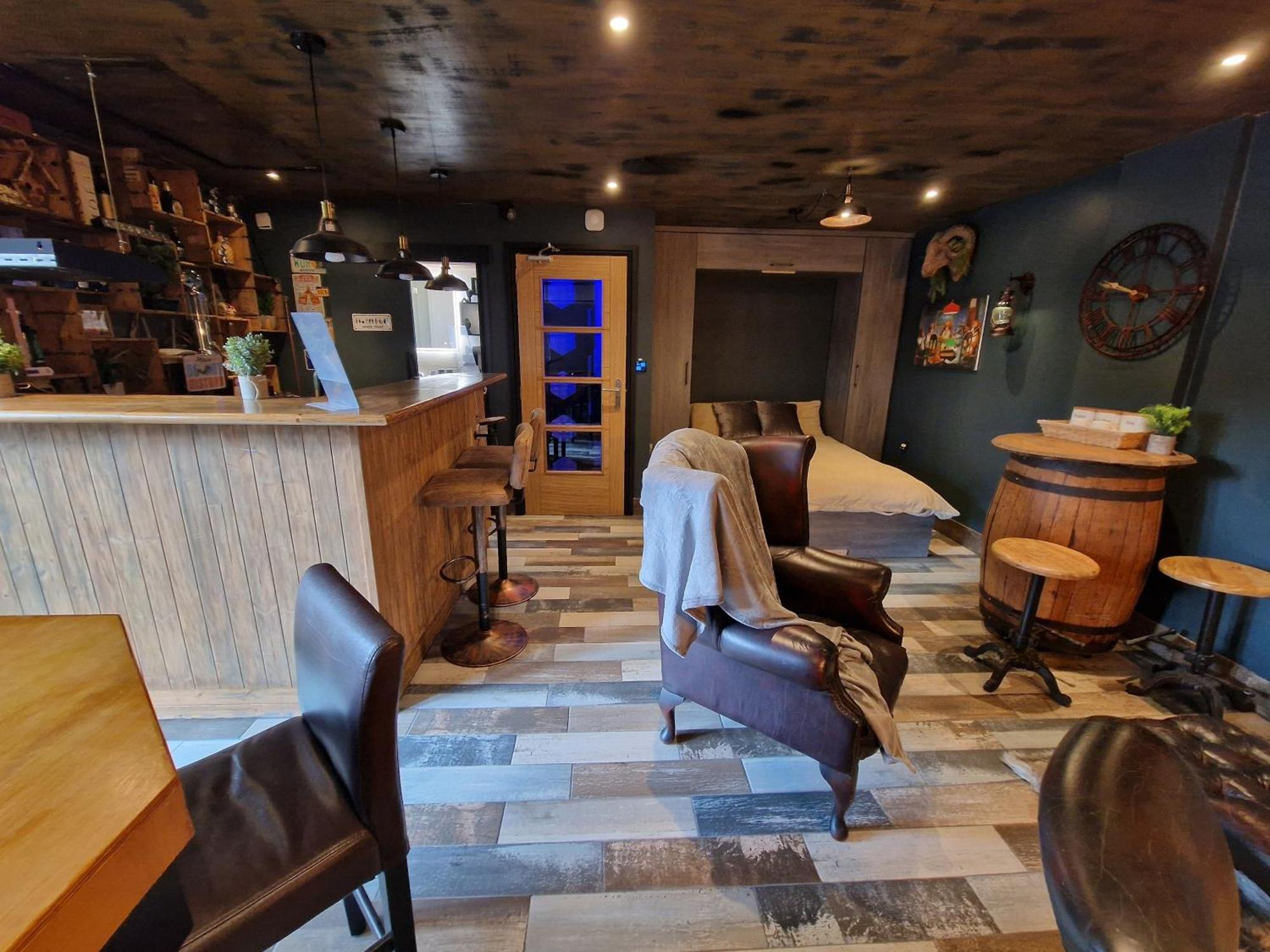 The Pub - Unique & Authentic Experience - Free Parking!, 5 Minutes From Airbus And The Mall Cribbs Bristol Exteriér fotografie