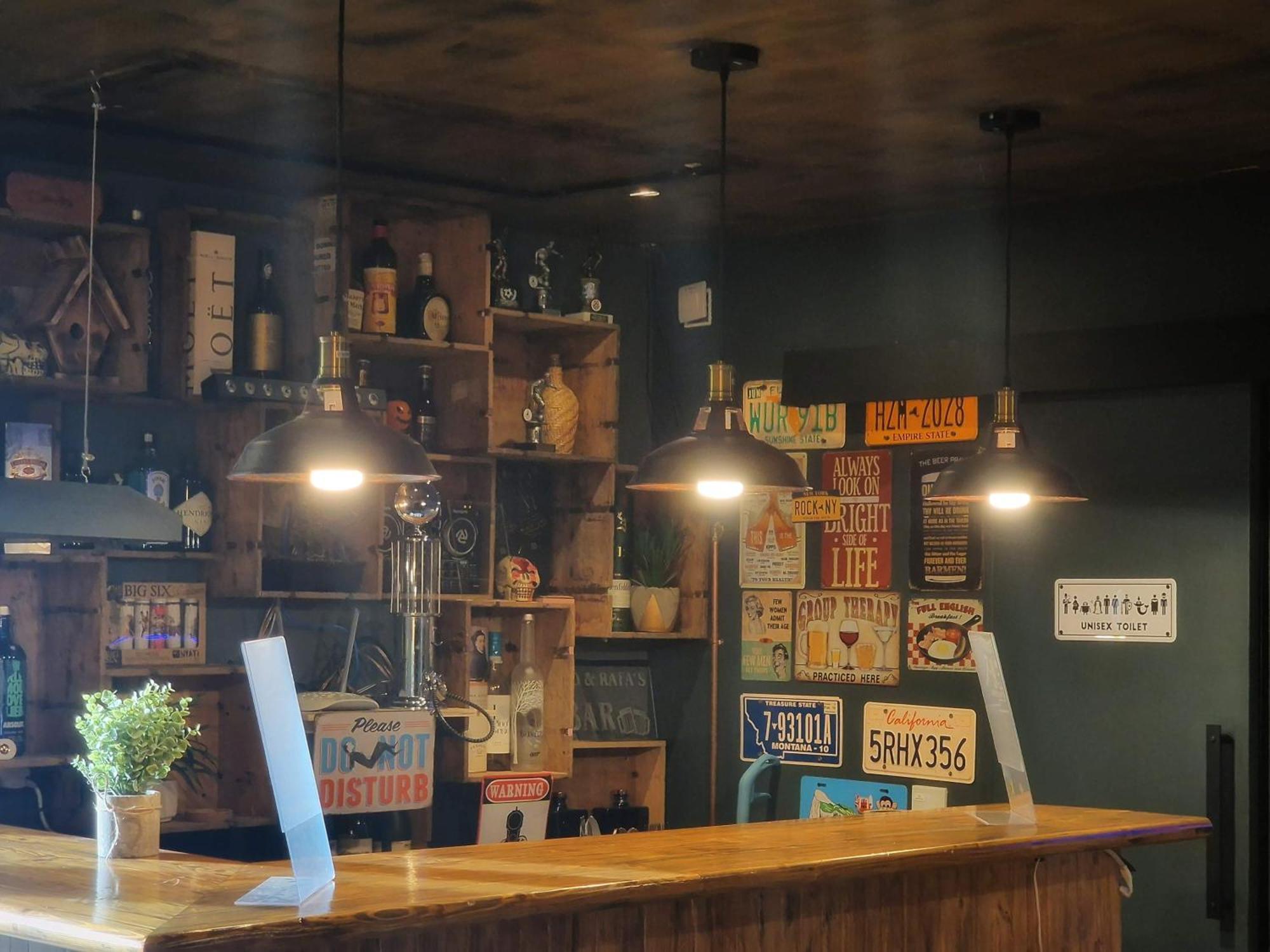 The Pub - Unique & Authentic Experience - Free Parking!, 5 Minutes From Airbus And The Mall Cribbs Bristol Exteriér fotografie
