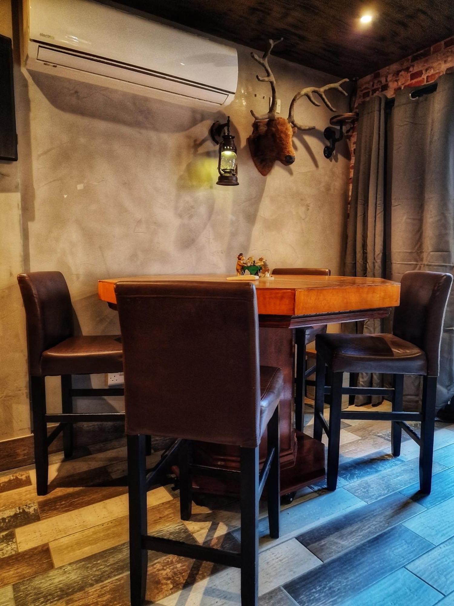 The Pub - Unique & Authentic Experience - Free Parking!, 5 Minutes From Airbus And The Mall Cribbs Bristol Exteriér fotografie